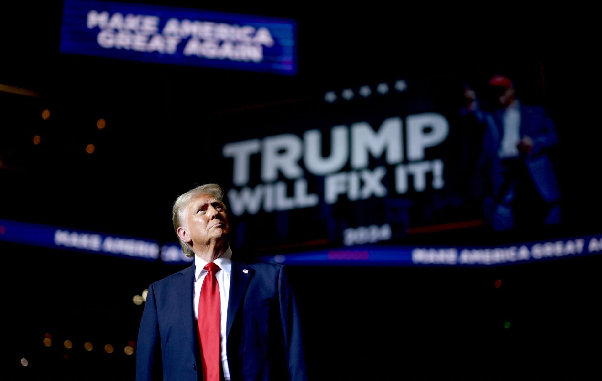 Donald Trump autoriza envio de tropas dos EUA para reforçar segurança na fronteira sul, com foco em combater imigração ilegal e cartéis de drogas.