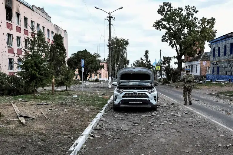 A Ucrânia controla cerca de 450 quilômetros quadrados da região de Kursk, na Rússia [Arquivo: Yan Dobronosov/Reuters]