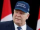 O primeiro-ministro de Ontário, Doug Ford, fala com jornalistas durante uma reunião de líderes provinciais e territoriais em Ottawa, Ontário, Canadá, em 15 de janeiro de 2025 [Blair Gable/Reuters]. Fonte: Al Jazeera