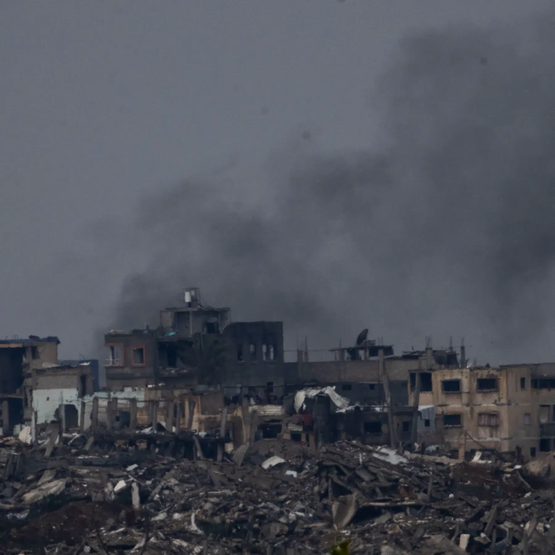 Prédio destruído em Gaza após ataques aéreos.Foto Al Jazeera