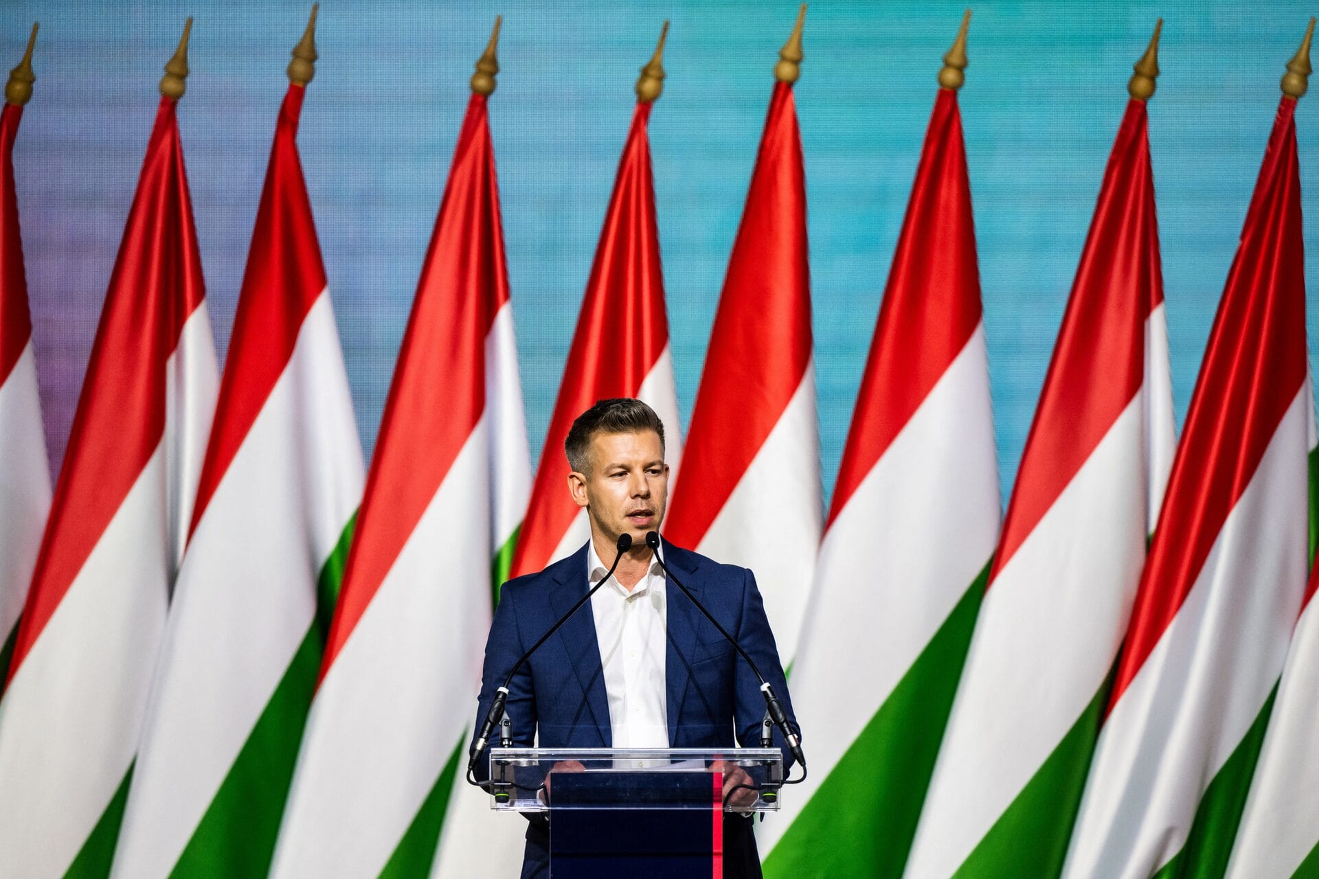 Péter Márki-Zay, líder do partido de oposição TISZA, faz um discurso durante o congresso do partido em Budapeste, Hungria, em 15 de fevereiro de 2025. REUTERS/Marton Monus