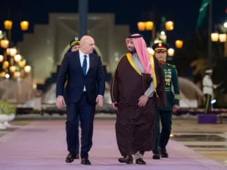 Presidente Aoun com Mohammed bin Salman em Riade [Saudi Press Agency/Handout via Reuters] Fonte: Al Jazeera