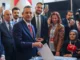 Ozel vota na pesquisa de liderança em Ancara. Foto: Divulgação/CHP via Anadolu Fonte: Al Jazeera