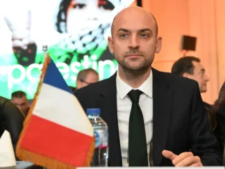 Ministro francês das Relações Exteriores, Jean-Noel Barrot, em coletiva de imprensa, pedindo a Argélia para revogar a expulsão de diplomatas.