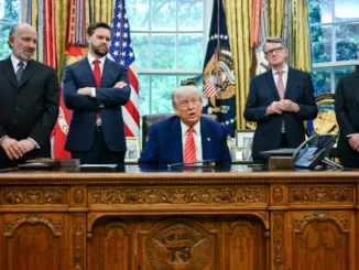 Presidente Donald Trump anuncia novo acordo comercial com o Reino Unido durante coletiva de imprensa.