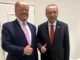 Presidente turco Recep Tayyip Erdogan e presidente dos EUA Donald Trump durante encontro na cúpula do G20 em Osaka, Japão, em 2019.