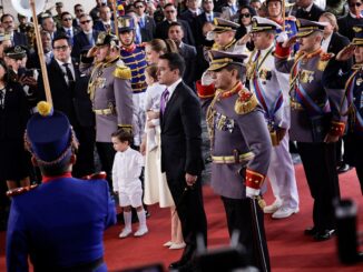 Presidente do Equador, Daniel Noboa, chega à Assembleia Nacional para sua posse, em Quito, 24 de maio de 2025.