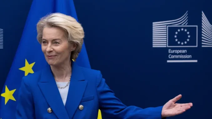 AP25099450420110-1744266497 Ursula von der Leyen, presidente da Comissão Europeia, expressa apoio aos juízes do Tribunal Penal Internacional sancionados pelos EUA