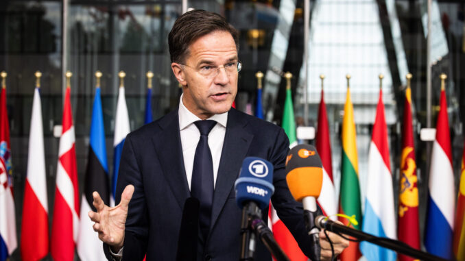 Declaração do Secretário-Geral da OTAN na reunião dos Ministros da Defesa em Bruxelas – 17 e 18 de outubro Mark Rutte, Secretário-Geral da OTAN, durante declaração em reunião dos Ministros da Defesa em Bruxelas, outubro de 2025