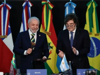 Presidente Luiz Inácio Lula da Silva discursa durante a 66ª Cúpula do Mercosul em Buenos Aires, julho de 2025.