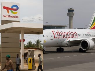 Posto de combustível da TotalEnergies em Moçambique e avião da Ethiopian Airlines no aeroporto com torre de controle ao fundo.
