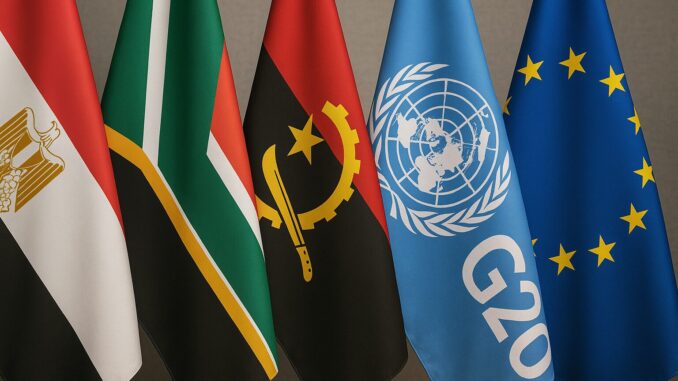 Parcerias Estratégicas para o Desenvolvimento da África: Cooperação Regional e Apoio Internacional Mistura de bandeiras africanas entrelaçadas com os símbolos da ONU, G20 e União Europeia, representando a colaboração internacional para o desenvolvimento sustentável da África.