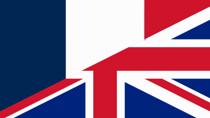 Flag_of_France_and_the_United_Kingdom.svg Bandeiras da França e do Reino Unido unidas lado a lado, simbolizando cooperação e aliança estratégica entre os dois países.