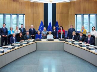 Reunião oficial do Colégio de Comissários da União Europeia em Bruxelas.