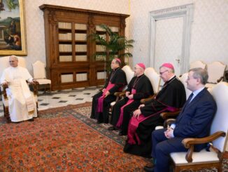 Papa reuniu-se com os membros da presidência da COMECE, procurando ouvir as suas preocupações, que alertaram para a necessidade de unidade na Europa