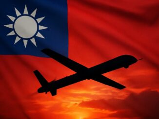 Silhueta de um drone militar voando ao pôr do sol, com a bandeira de Taiwan ao fundo.