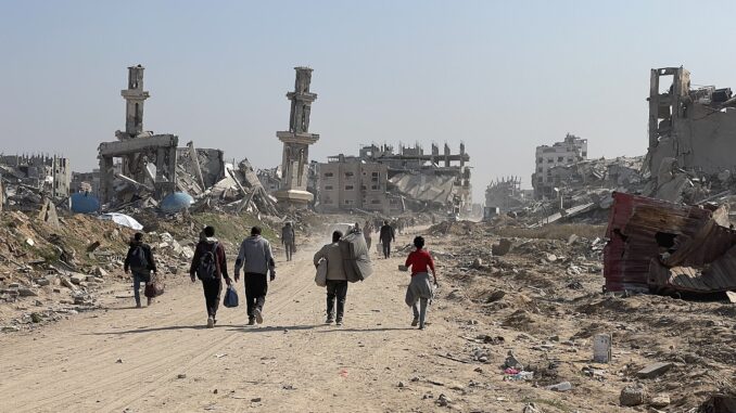 Deslocamento em Gaza Civis deslocados da Faixa de Gaza durante a guerra Israel-Gaza, 2025