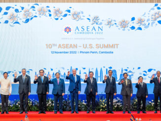 Líderes dos países da ASEAN posam para foto oficial durante a cúpula EUA–ASEAN em Washington, 2022