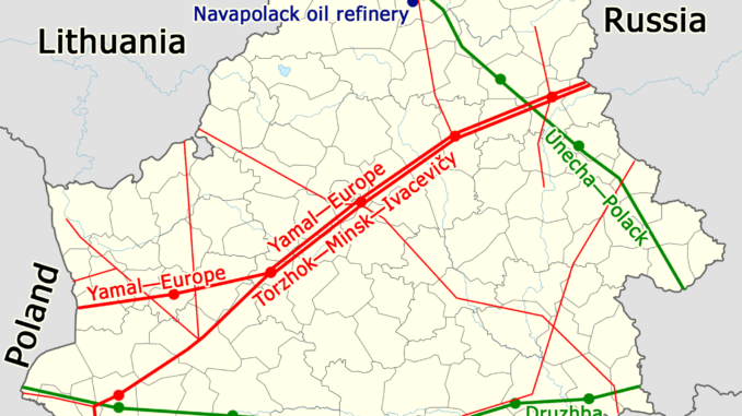 Principais refinarias de petróleo da Rússia Mapa mostrando as principais refinarias de petróleo na Rússia, incluindo Crimeia e Extremo Oriente
