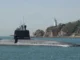 Submarino S26T da Marinha Real Tailandesa navegando no mar após a substituição dos motores alemães por chineses.