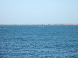 Vista panorâmica do Mar do Sul da China fotografada da Ponte Penghu
