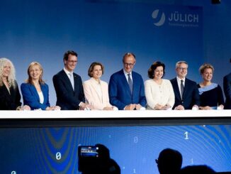 Líderes e autoridades da Alemanha participam da cerimônia de inauguração do supercomputador JUPITER em Jülich, 5 de setembro de 2025.