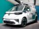 Carro autônomo Volkswagen ID. Buzz como representação de robotáxis.